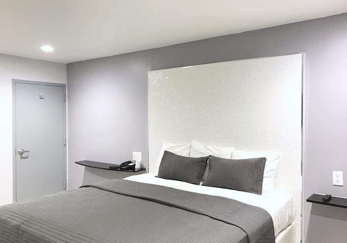 Ramsey Inn & Suites Bagian luar foto